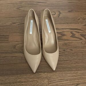 Diane Von Furstenbeg Nude Napa Leather Heels - Size 10M NWOT!!! 👠